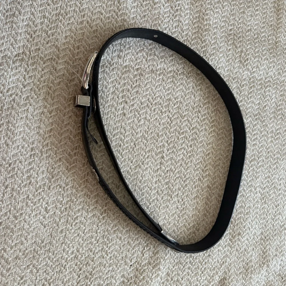 Vintage Onyx Brighton golf detail. Braided Black Leather Belt